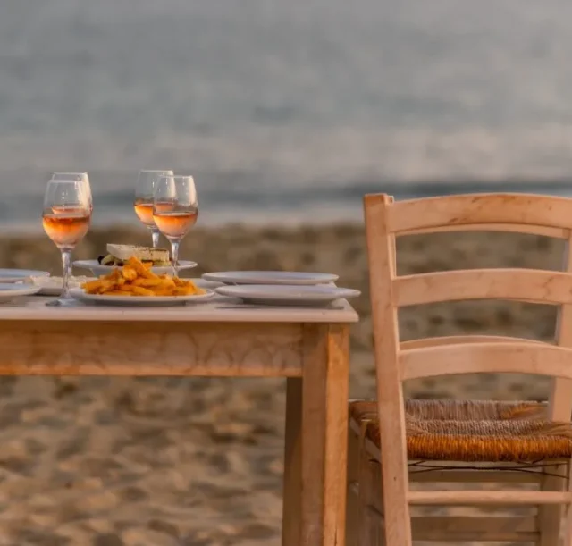 Plaka-Hotel-1-in-Naxos-Riviera-Restaurant4-1024x683-1.webp